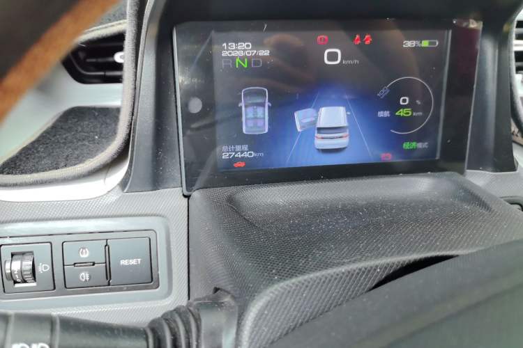Used Wuling Hongguang MINIEV 2021 Macaron Fashion Model Lithium Iron Phosphate Odometer Close Up