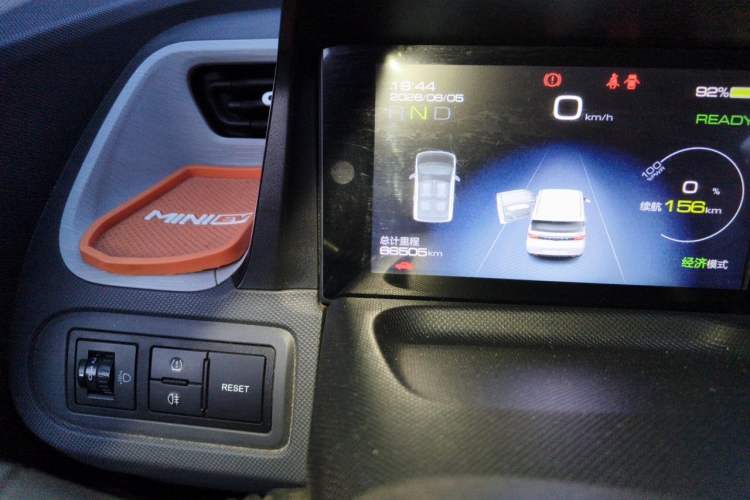Used Wuling Hongguang MINIEV 2021 Macaron Premium Model – Lithium-NMC Odometer Close Up