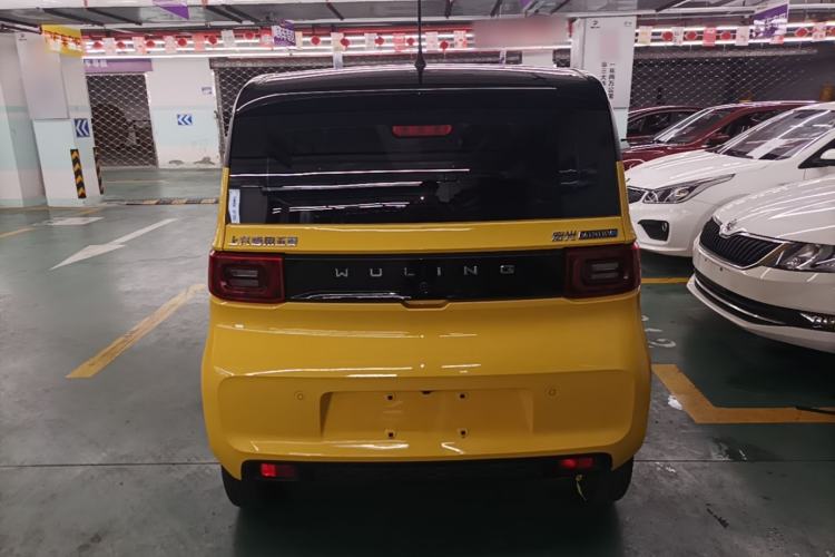 Used Wuling Hongguang MINIEV 2021 Macaron Fashion Model Lithium Iron Phosphate Rear