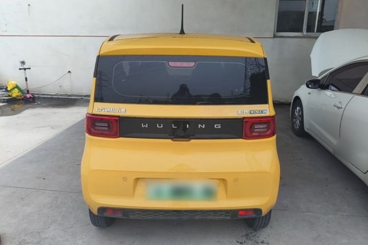 Used Wuling Hongguang MINIEV 2021 Macaron Fashion Model Lithium Iron Phosphate Rear