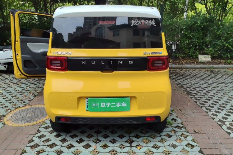 Used Wuling Hongguang MINIEV 2021 Macaron Fashion Model Lithium Iron Phosphate Rear