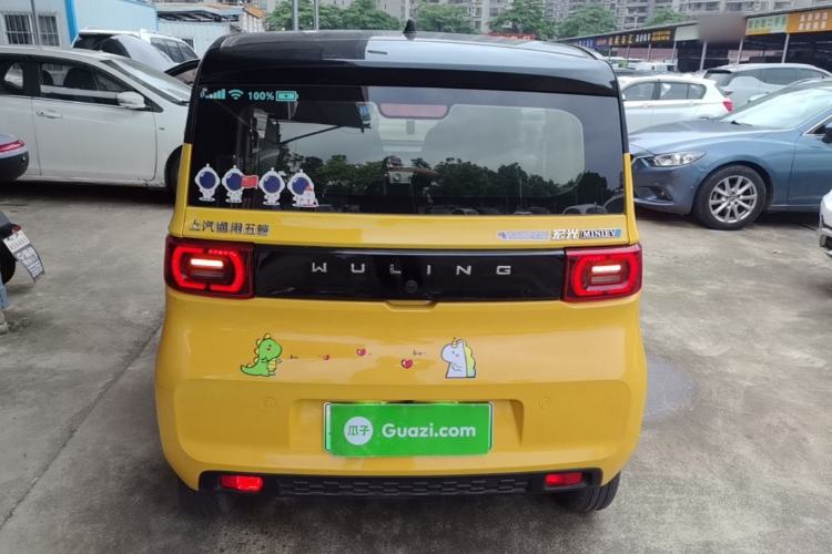 Used Wuling Hongguang MINIEV 2021 Macaron Sandwich Model 170 km Lithium Iron Phosphate Rear