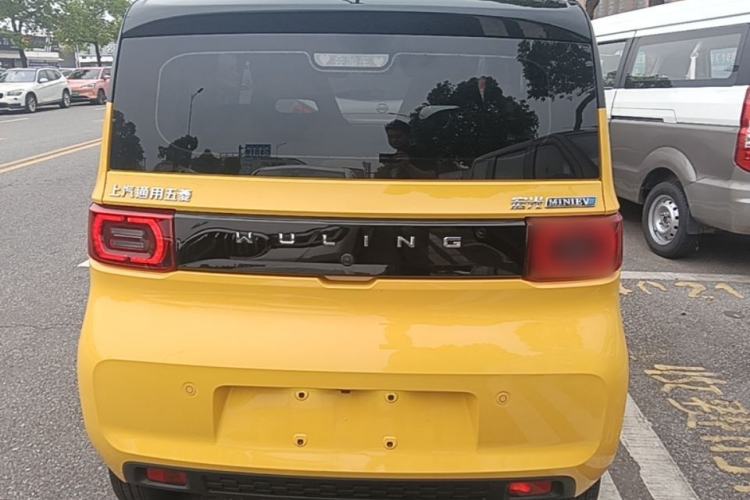 Used Wuling Hongguang MINIEV 2021 Macaron Fashion Model Lithium Iron Phosphate Rear