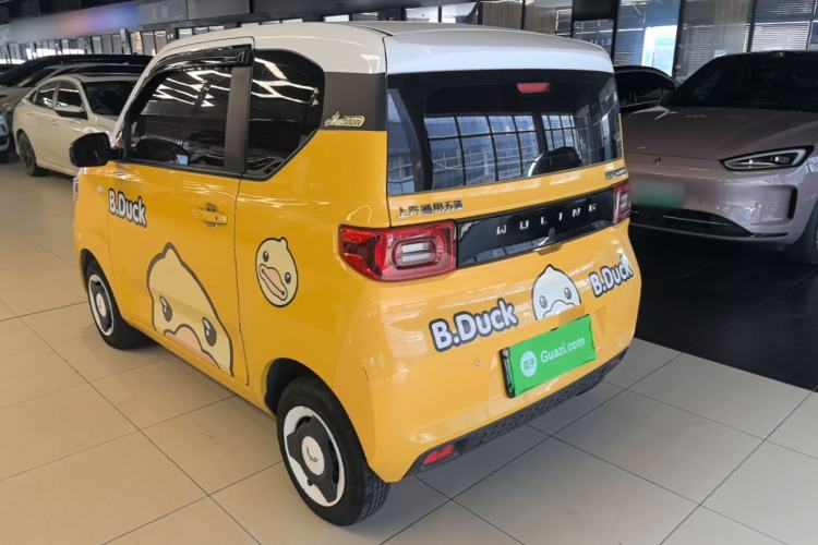 Used Wuling Hongguang MINIEV 2021 Macaron Sandwich Model 170 km Lithium Iron Phosphate Rear Left 45 Deg