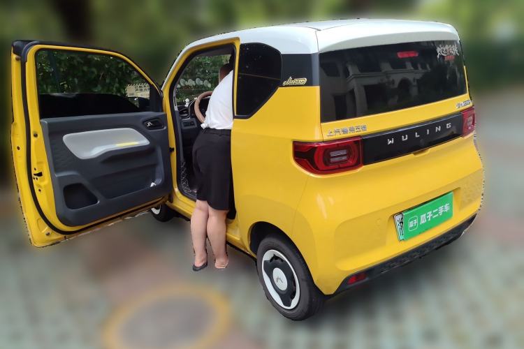 Used Wuling Hongguang MINIEV 2021 Macaron Fashion Model Lithium Iron Phosphate Rear Left 45 Deg