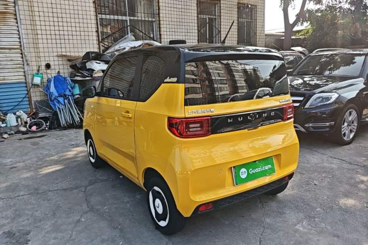 Used Wuling Hongguang MINIEV 2021 Macaron Fashion Model Lithium Iron Phosphate Rear Left 45 Deg