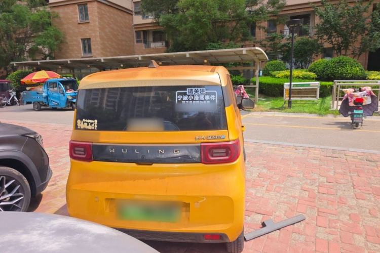 Used Wuling Hongguang MINIEV 2021 Macaron Sandwich Model 170 km Lithium Ternary Rear Left 45 Deg