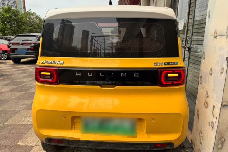 Used Wuling Hongguang MINIEV 2021 Macaron Fashion Model Lithium Iron Phosphate Rear