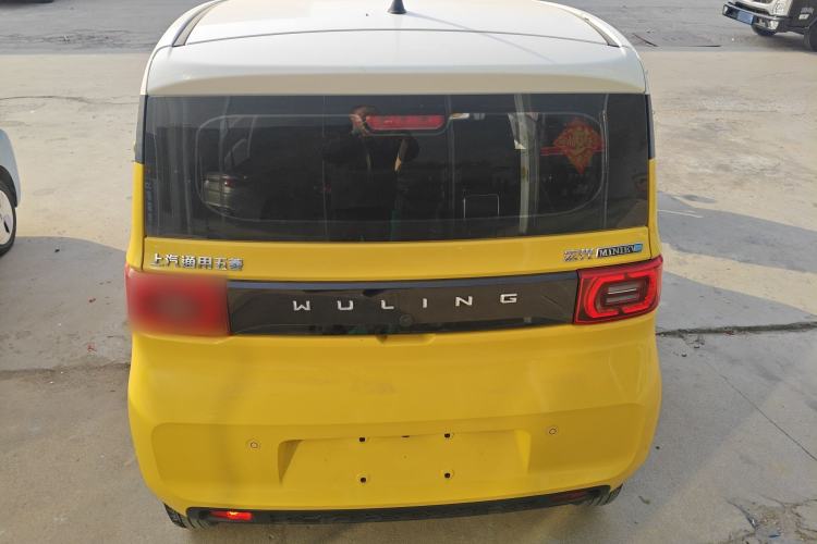 Used Wuling Hongguang MINIEV 2021 Macaron Fashion Model Lithium Iron Phosphate Rear