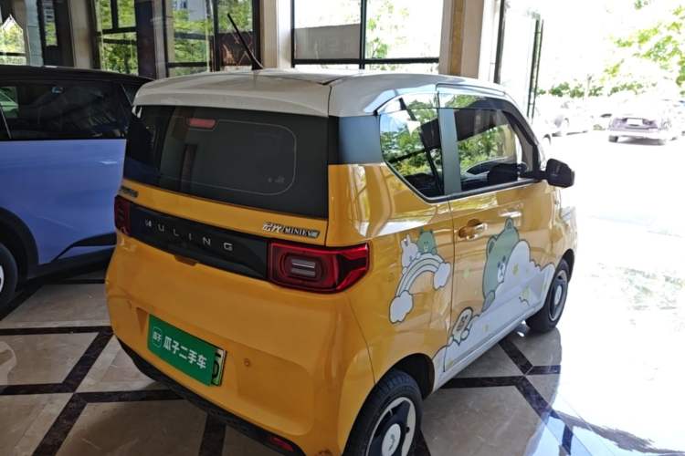 Used Wuling Hongguang MINIEV 2021 Macaron Fashion Edition Lithium-Ion Battery Rear Right 45 Deg