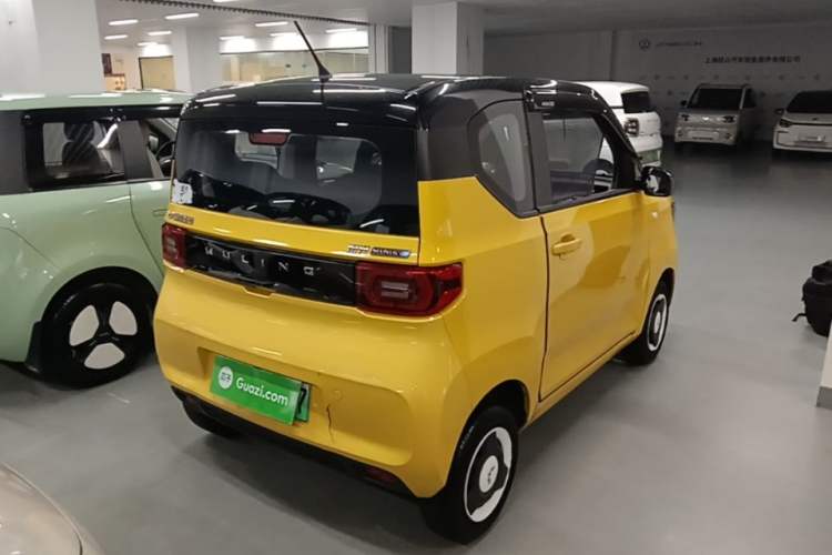 Used Wuling Hongguang MINIEV 2021 Macaron Fashion Edition Lithium-Ion Battery Rear Right 45 Deg
