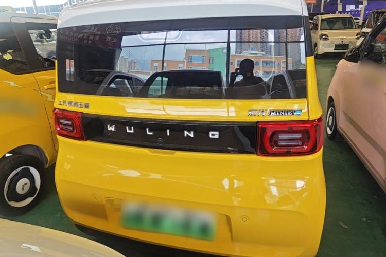 Used Wuling Hongguang MINIEV 2021 Macaron Premium Model – Lithium Iron Phosphate Rear