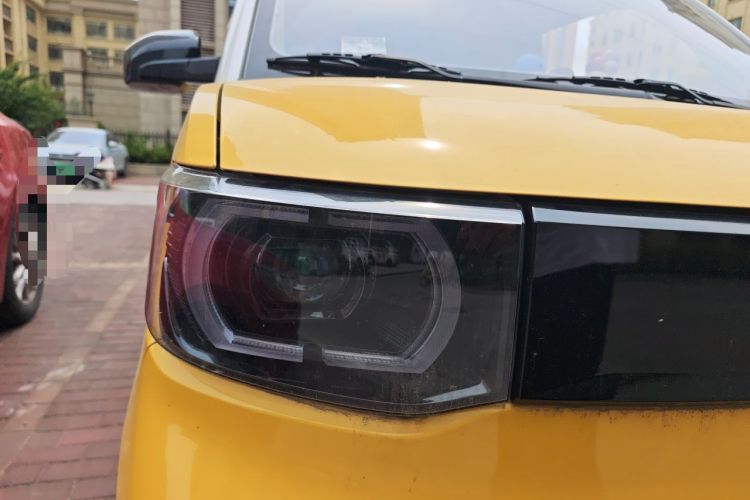 Used Wuling Hongguang MINIEV 2021 Macaron Fashion Edition Lithium-Ion Battery Right Front Headlight