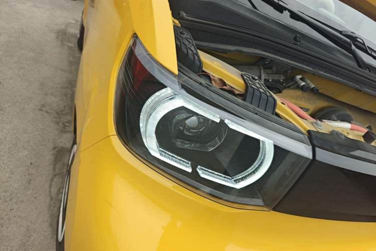 Used Wuling Hongguang MINIEV 2021 Macaron Fashion Edition Lithium-Ion Battery Right Front Headlight