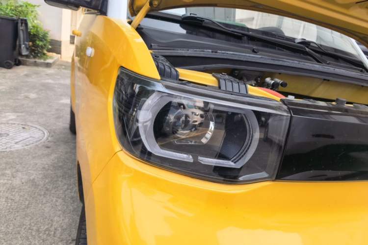 Used Wuling Hongguang MINIEV 2021 Macaron Fashion Edition Lithium-Ion Battery Right Front Headlight