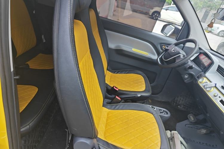 Used Wuling Hongguang MINIEV 2021 Macaron Fashion Edition Lithium-Ion Battery Right Front Seat