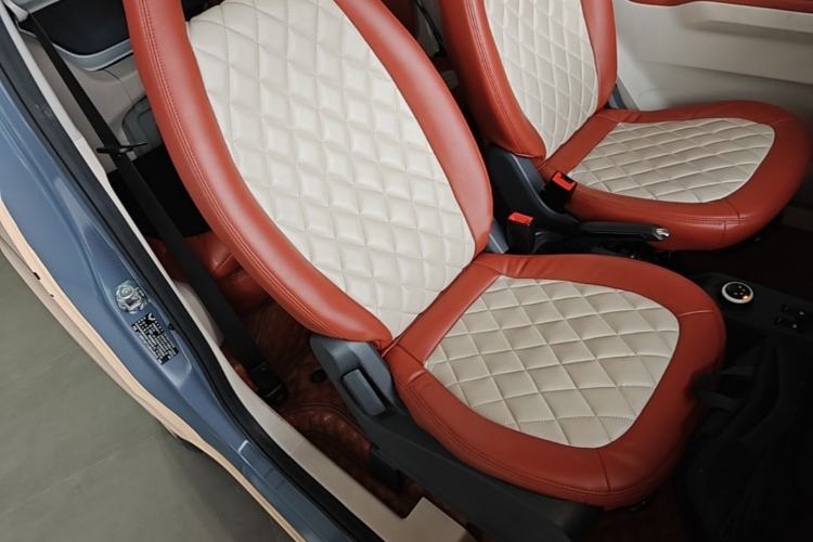 Used Wuling Hongguang MINIEV 2021 Macaron Premium Model – Lithium Iron Phosphate Right Front Seat