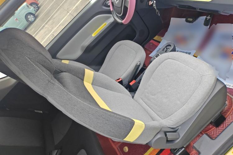Used Wuling Hongguang MINIEV 2021 Macaron Fashion Model Lithium Iron Phosphate Right Front Seat