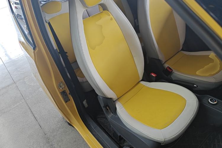 Used Wuling Hongguang MINIEV 2021 Macaron Premium Model – Lithium Iron Phosphate Right Front Seat