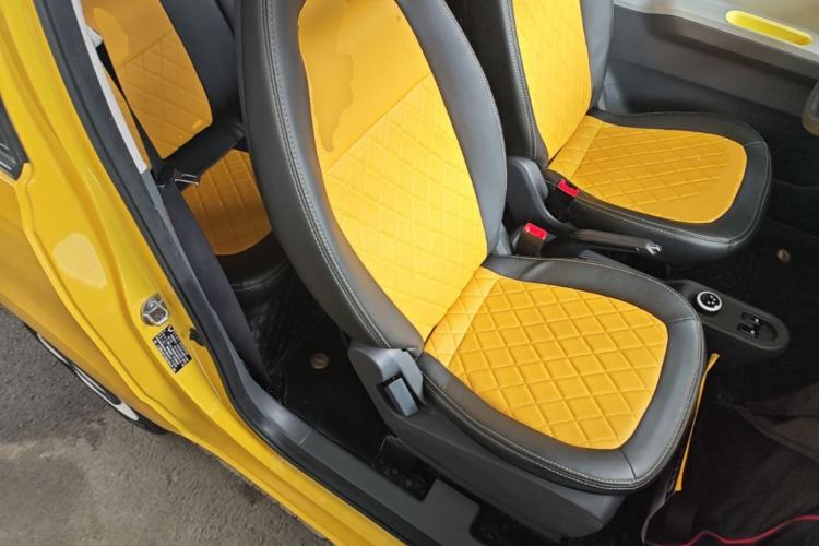 Used Wuling Hongguang MINIEV 2021 Macaron Premium Model – Lithium Iron Phosphate Right Front Seat
