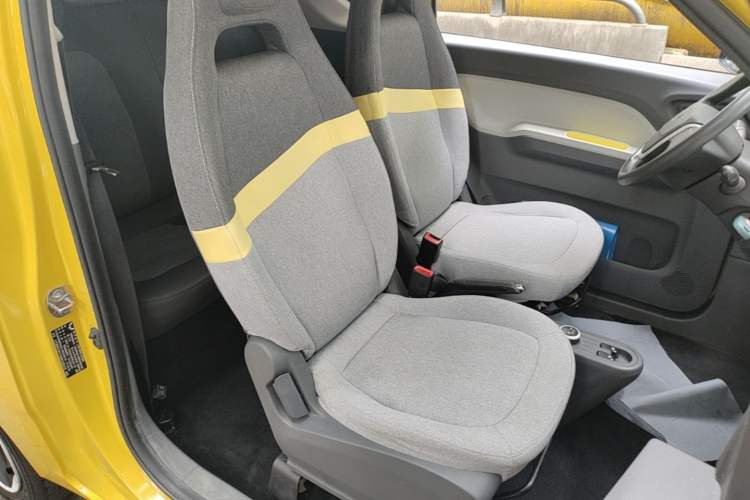 Used Wuling Hongguang MINIEV 2021 Macaron Premium Model – Lithium Iron Phosphate Right Front Seat