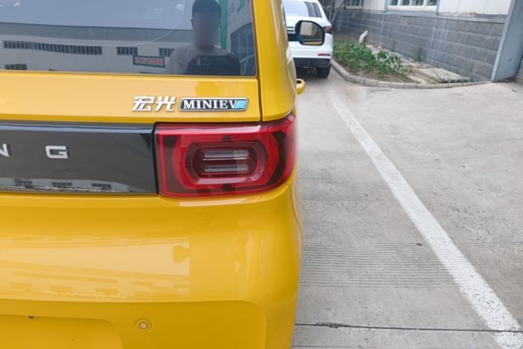 Used Wuling Hongguang MINIEV 2021 Macaron Premium Model – Lithium Iron Phosphate Right Rear Taillight