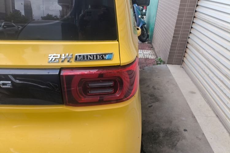 Used Wuling Hongguang MINIEV 2021 Macaron Fashion Model Lithium Iron Phosphate Right Rear Taillight