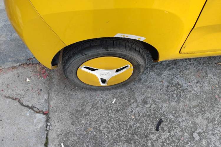 Used Wuling Hongguang MINIEV 2021 Macaron Premium Model – Lithium Iron Phosphate Right Rear Wheel Hub