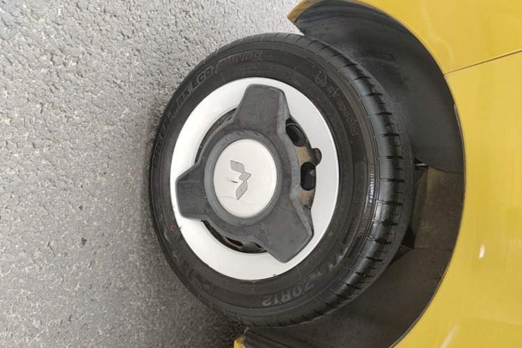 Used Wuling Hongguang MINIEV 2021 Macaron Premium Model – Lithium Iron Phosphate Right Rear Wheel Hub