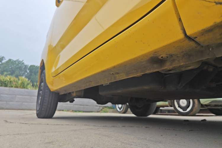 Used Wuling Hongguang MINIEV 2021 Macaron Fashion Edition Lithium-Ion Battery Right Side Sill
