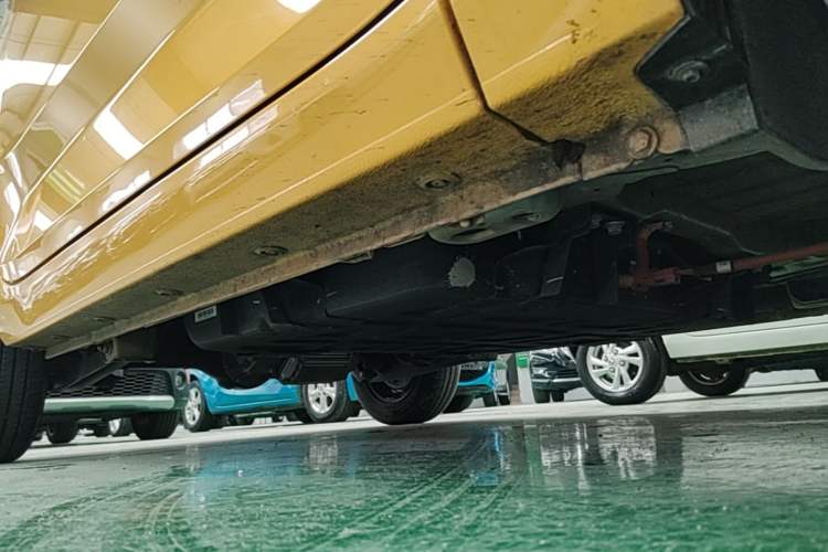 Used Wuling Hongguang MINIEV 2021 Macaron Premium Model – Lithium Iron Phosphate Right Side Sill