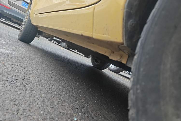 Used Wuling Hongguang MINIEV 2021 Macaron Premium Model – Lithium Iron Phosphate Right Side Sill