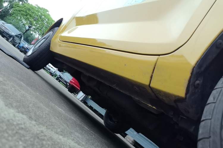 Used Wuling Hongguang MINIEV 2021 Macaron Sandwich Model 170 km Lithium Iron Phosphate Right Side Sill