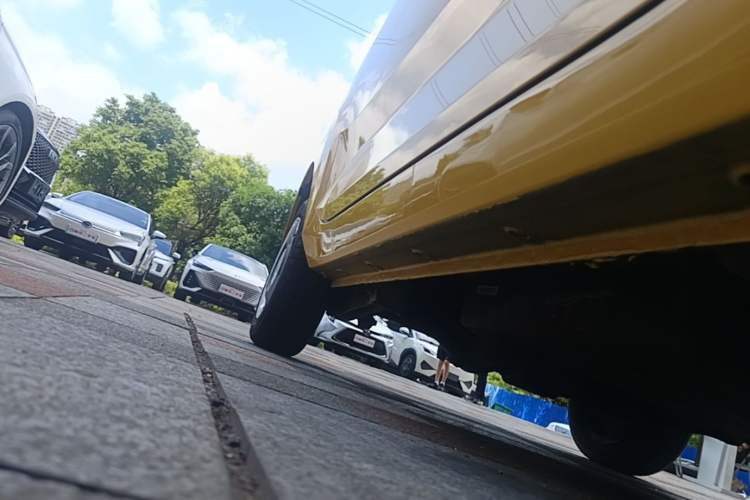 Used Wuling Hongguang MINIEV 2021 Macaron Fashion Edition Lithium-Ion Battery Right Side Sill