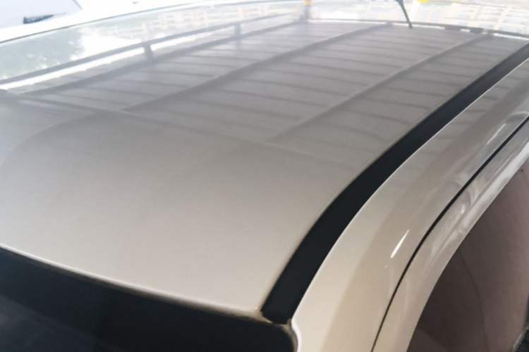 Used Wuling Hongguang MINIEV 2021 Macaron Sandwich Model 120 km Lithium NMC Roof