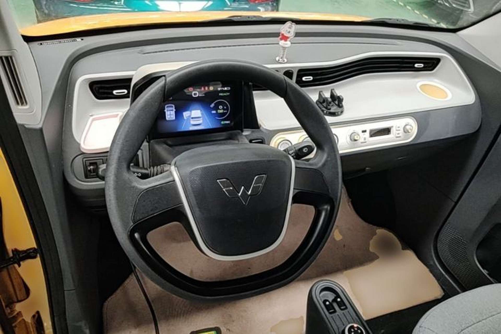 Used Wuling Hongguang MINIEV 2021 Macaron Premium Model – Lithium Iron Phosphate Steering Wheel