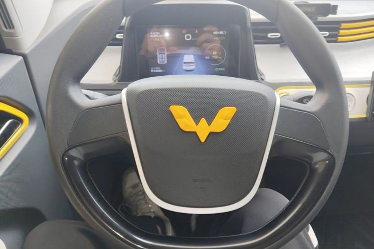 Used Wuling Hongguang MINIEV 2021 Macaron Premium Model – Lithium Iron Phosphate Steering Wheel