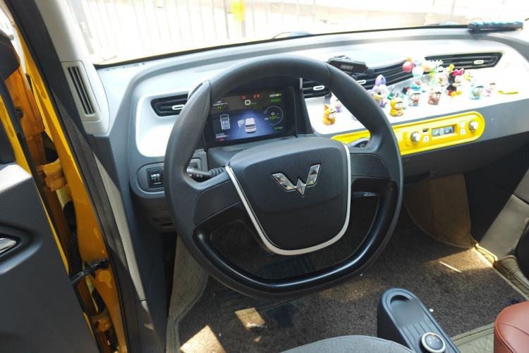 Used Wuling Hongguang MINIEV 2021 Macaron Premium Model – Lithium Iron Phosphate Steering Wheel