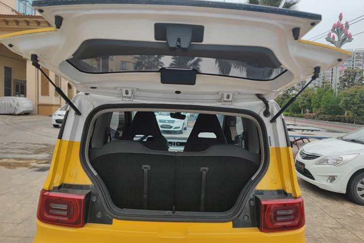 Used Wuling Hongguang MINIEV 2021 Macaron Premium Model – Lithium-NMC Trunk