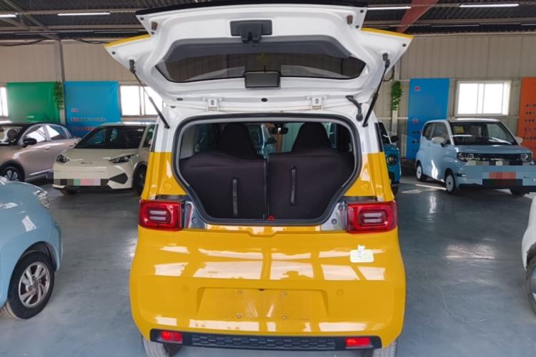 Used Wuling Hongguang MINIEV 2021 Macaron Premium Model – Lithium Iron Phosphate Trunk