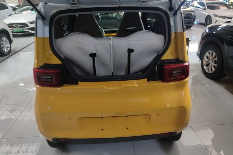 Used Wuling Hongguang MINIEV 2021 Macaron Fashion Edition Lithium-Ion Battery Trunk