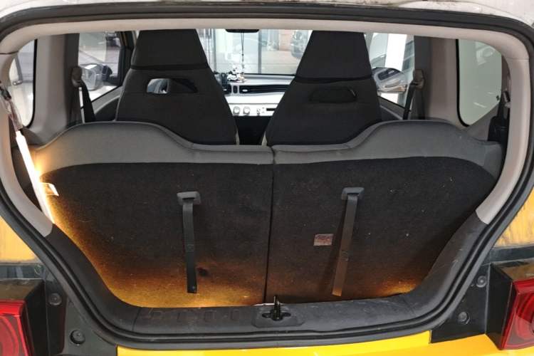 Used Wuling Hongguang MINIEV 2021 Macaron Premium Model – Lithium-NMC Trunk