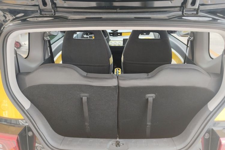 Used Wuling Hongguang MINIEV 2021 Macaron Premium Model – Lithium Iron Phosphate Trunk