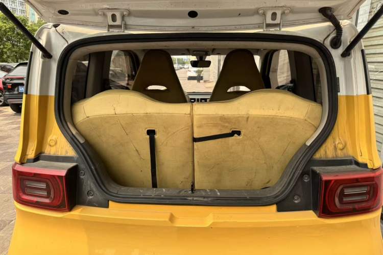 Used Wuling Hongguang MINIEV 2021 Macaron Fashion Model Lithium Iron Phosphate Trunk