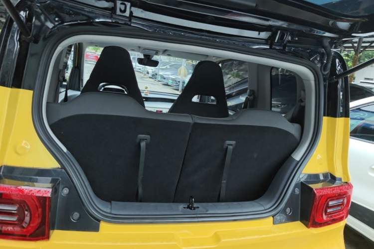 Used Wuling Hongguang MINIEV 2021 Macaron Fashion Edition Lithium-Ion Battery Trunk