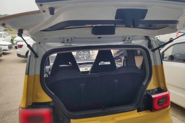 Used Wuling Hongguang MINIEV 2021 Macaron Fashion Model Lithium Iron Phosphate Trunk