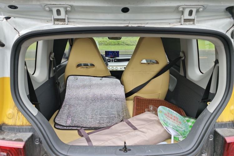 Used Wuling Hongguang MINIEV 2021 Macaron Premium Model – Lithium Iron Phosphate Trunk