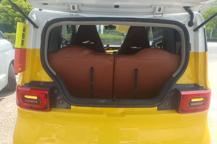Used Wuling Hongguang MINIEV 2021 Macaron Premium Model – Lithium-NMC Trunk