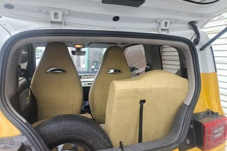 Used Wuling Hongguang MINIEV 2021 Macaron Fashion Model Lithium Iron Phosphate Trunk