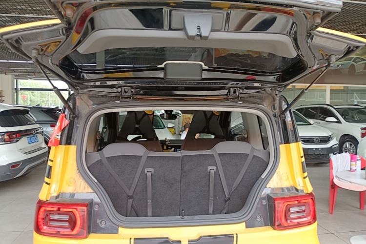 Used Wuling Hongguang MINIEV 2021 Macaron Premium Model – Lithium Iron Phosphate Trunk